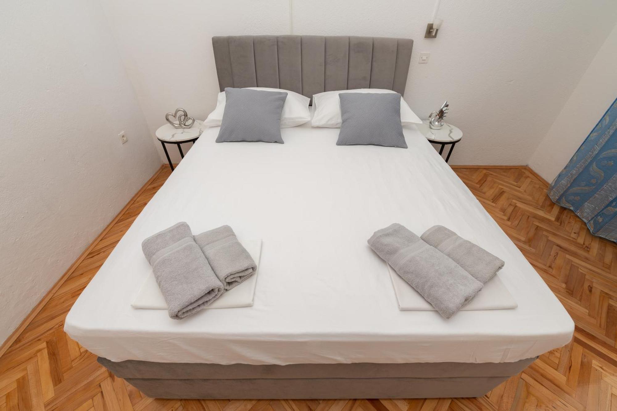Apartment Sofija Makarska Exteriör bild